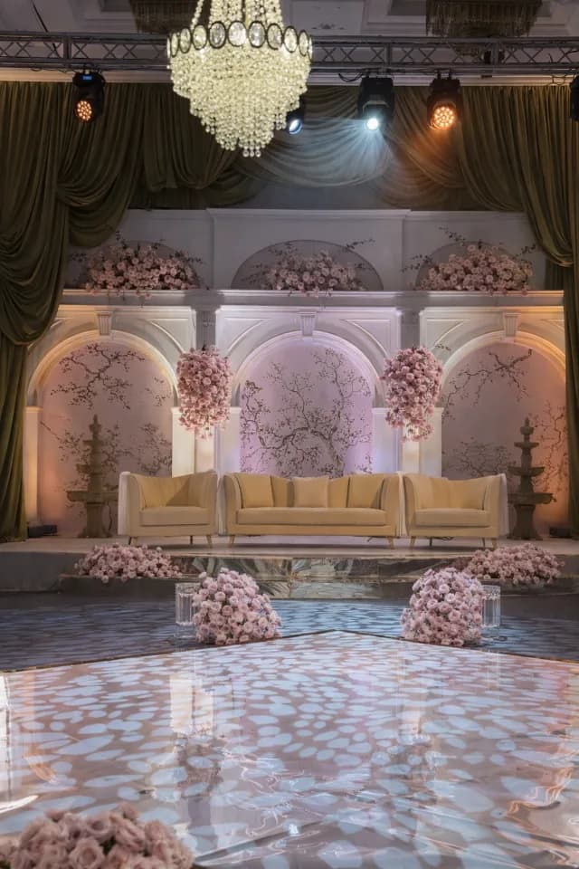 Grand Ivory stage by Diamond Events
