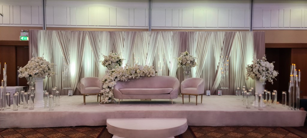 Drapes variation 1 (Custom)